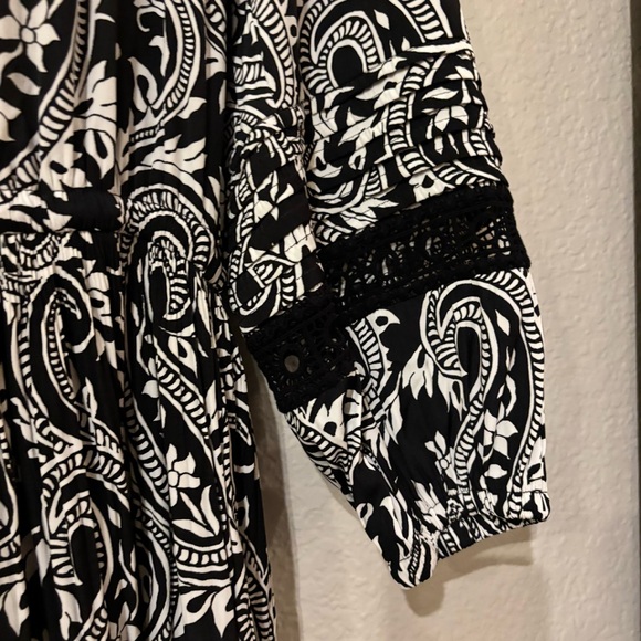 ❗️FINAL❗️Chico's Black and White Paisley Maxi Dress Small 4 - Picture 7 of 11